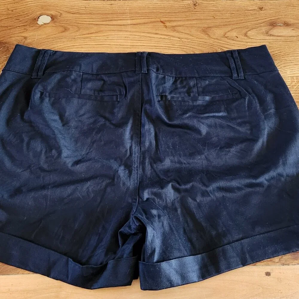 Cuffed Twill S horts Deep Black - Picture 3 of 6